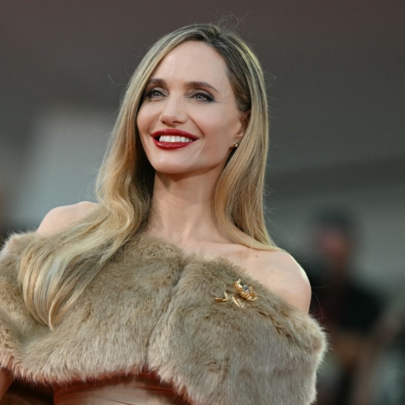 أنجلينا جولي