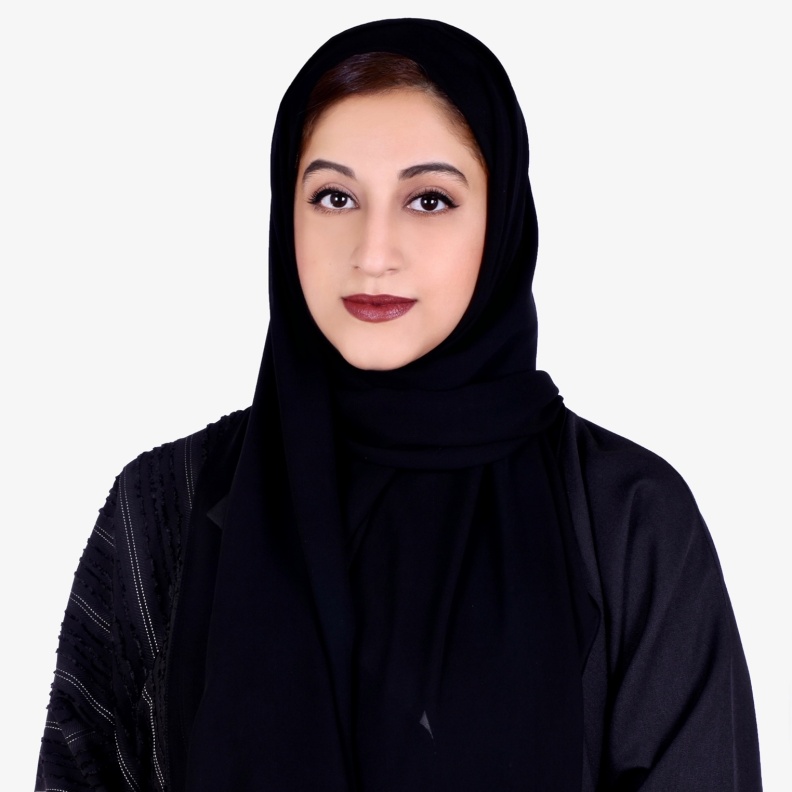 في يوم المرأة الإماراتية "هي" تلتقي رائدات متميزات.. فاطمة الكعبي: نصيحتي لكل إماراتية طموحة هي التركيز على الأهداف