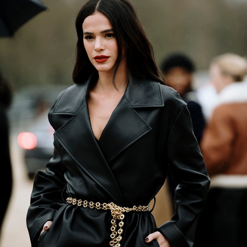 اكتشفي احدث اشكال الاحزمة موضة خريف 2024 وكيف تضفي لمسة ساحرة على إطلالتك