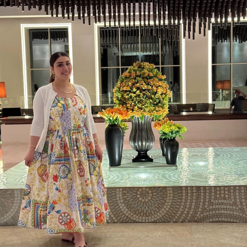 الفنانة هنادي الكندري في جلسة تصوير حديثة 