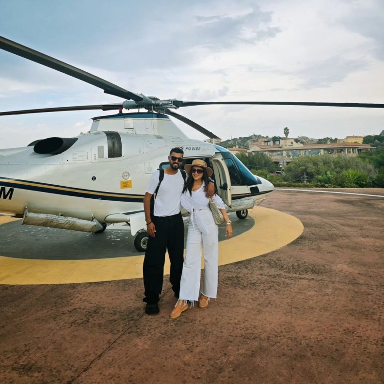 مي عمر ومحمد سامي خلال اجازتهما في إيطاليا 