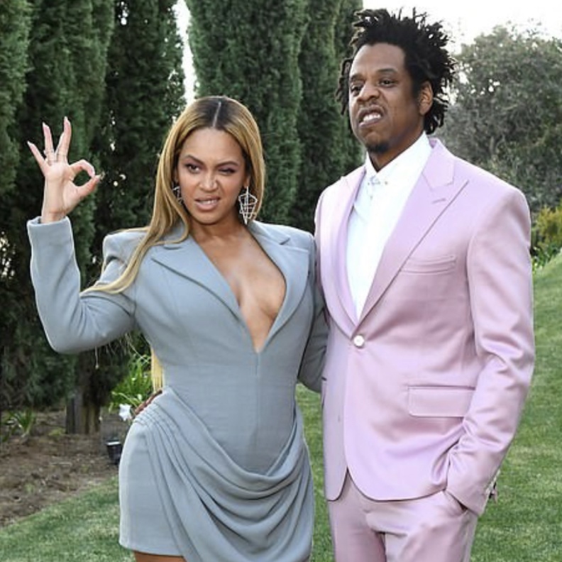 لمحة عن منازل النجمة بيونسيه وزوجها جاي زي