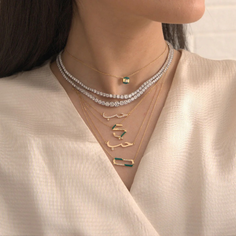 تألقي في اليوم الوطني السعودي بتصميمات مجوهرات شرقية راقية