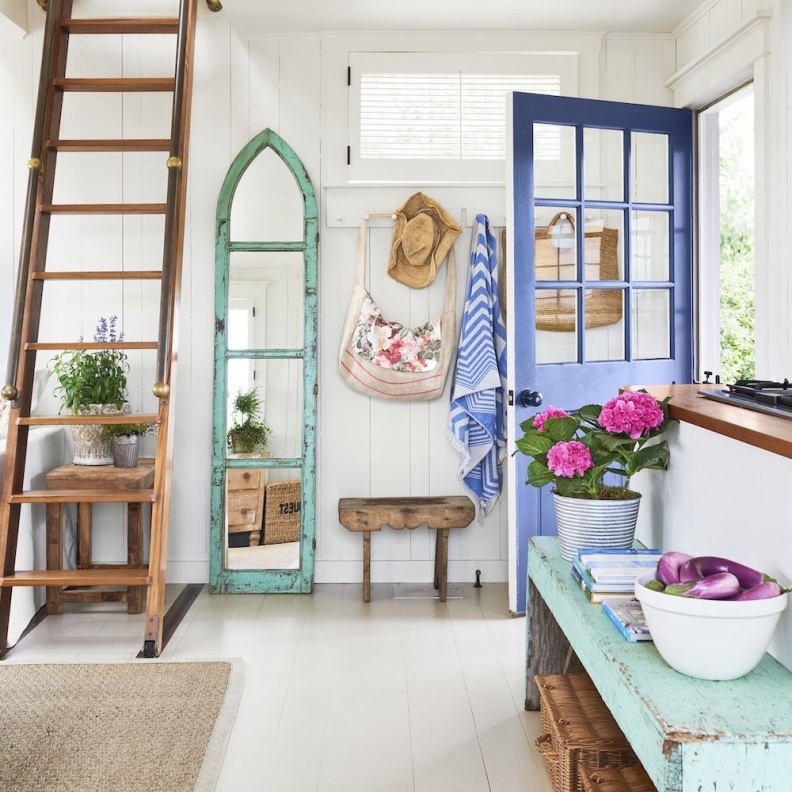 تزيين مداخل الشقق الصغيرة وتحويلها إلى تحف فنية