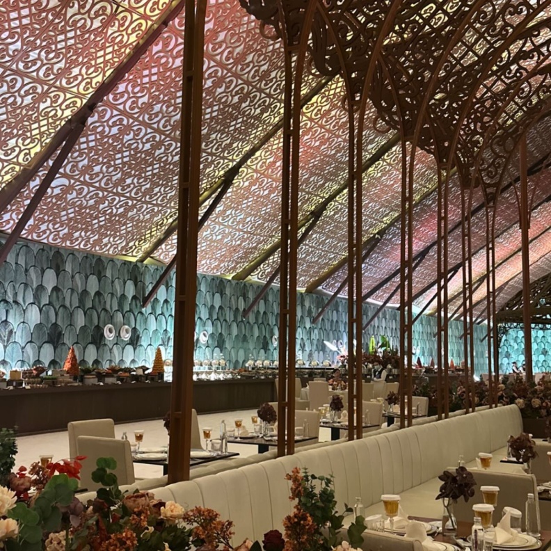 جانب من ديكور قاعة زفاف عبير الراجحي