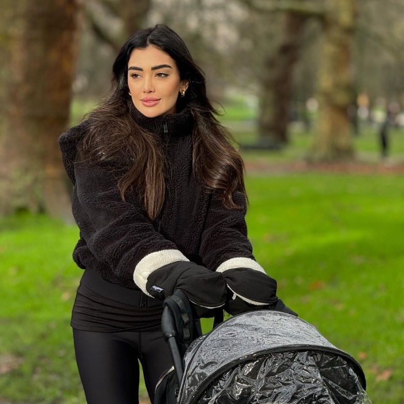 جيسيكا عازار