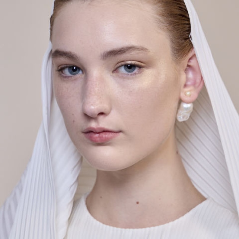 تقشير الوجه في موسم الخريف..لبشرة متجددة ومتوهجة