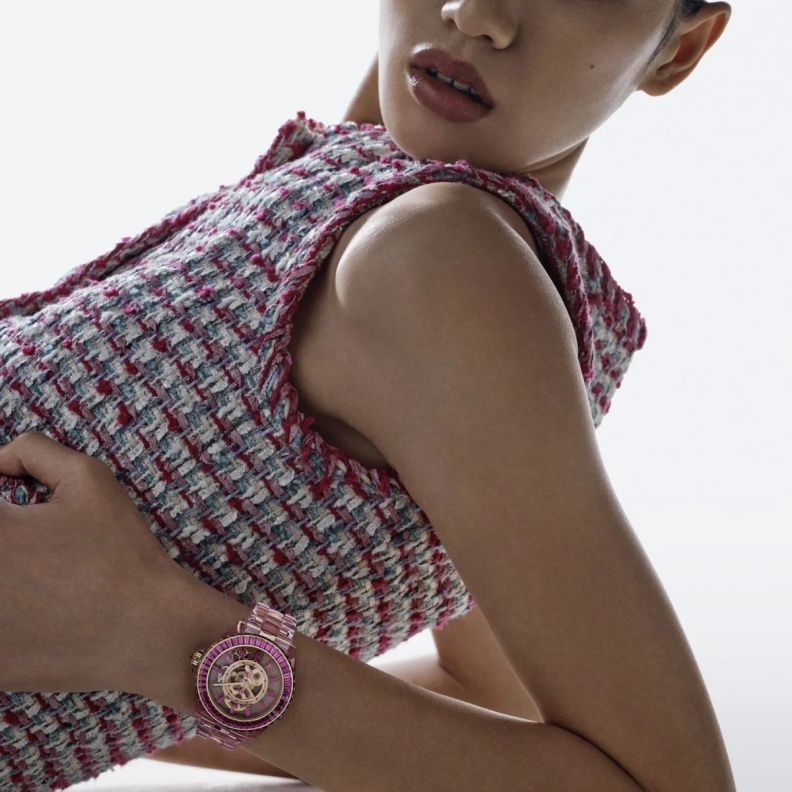 ساعات نسائية فخمة لأناقتك في الخريف