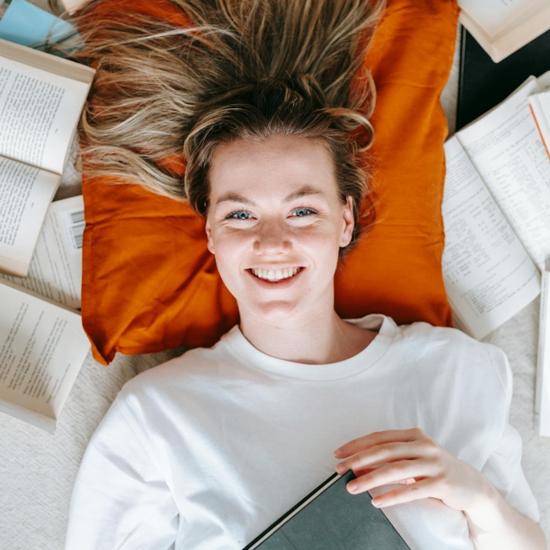 تعرفي على أهمية الذكاء الاجتماعي لتطوير ذاتكِ وكيفية تنمية مهارات الذكاء الاجتماعي بطرق ممعتة وفعالة