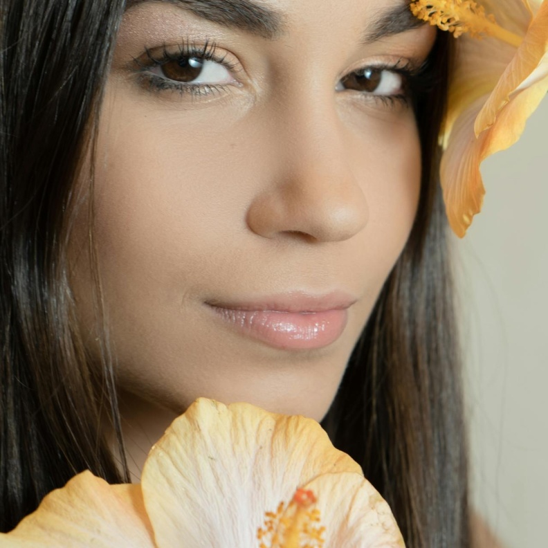 تعرفي على تأثير العمليات التجميلية على الصحة النفسية للمرأة السعودية