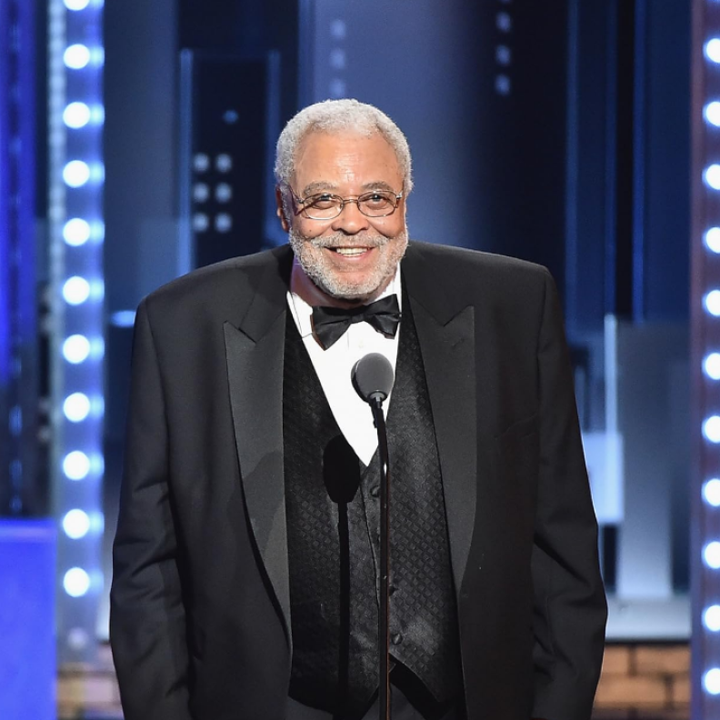 جيمس إيرل جونز