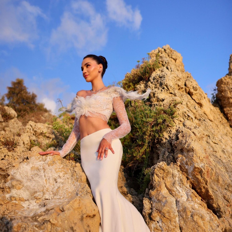 ملكة جمال لبنان ساندي تابت في حفل وداع العزوبية