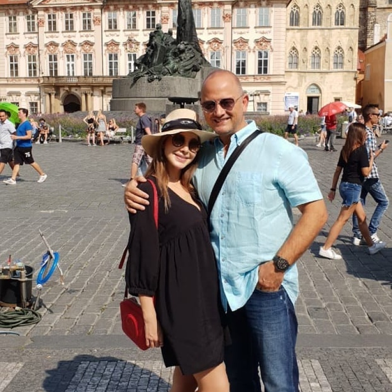 16 عاما من الحب والرومانسية بين نانسي عجرم وزوجها..كيف حققت الاستقرار العائلي؟