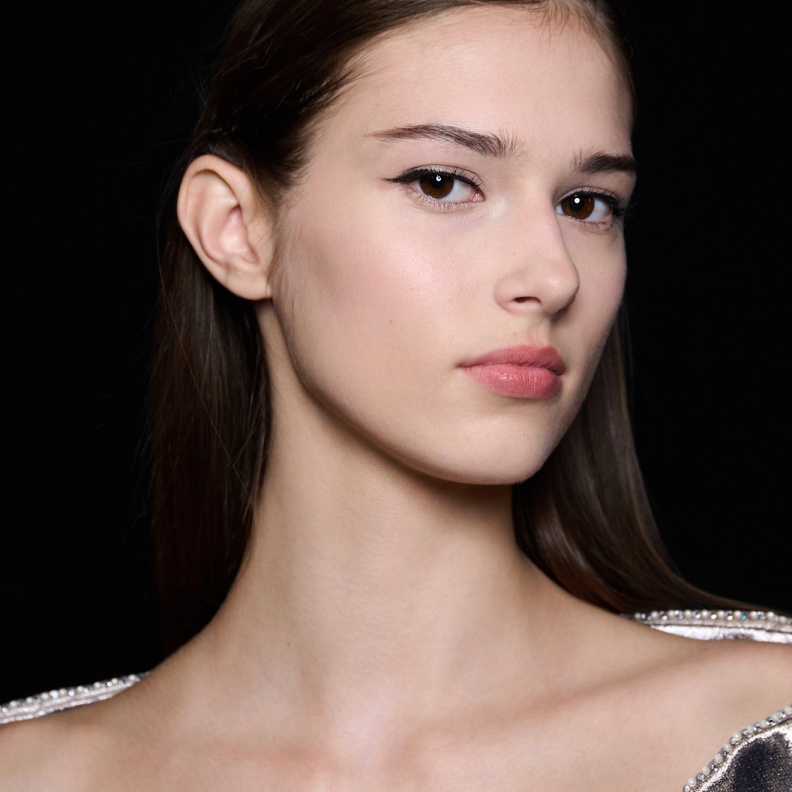 اجمل عطور نسائية لتحتفلي بموسم الخريف