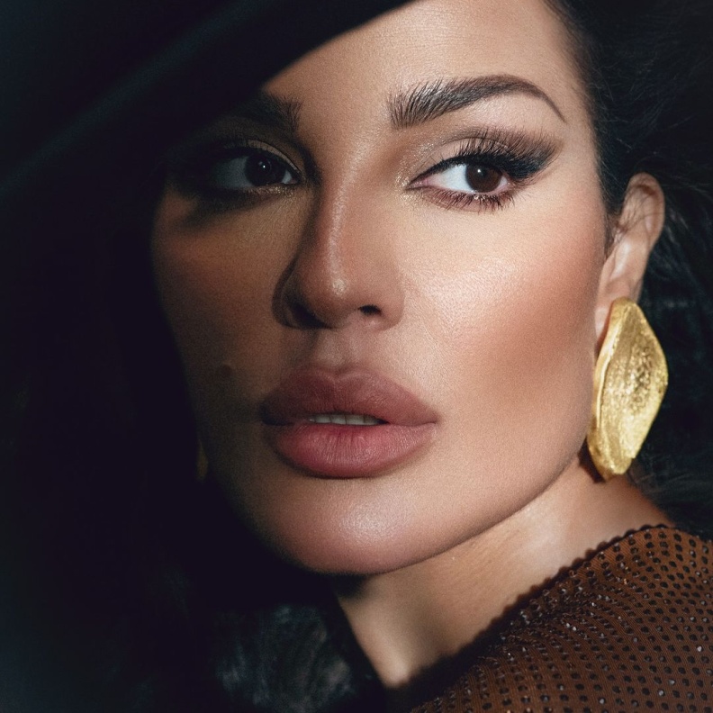 1 رئيسية نادين نجيم