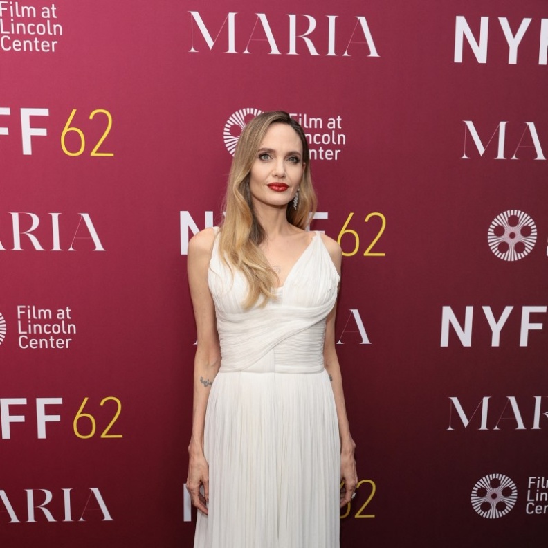 أنجلينا جولي