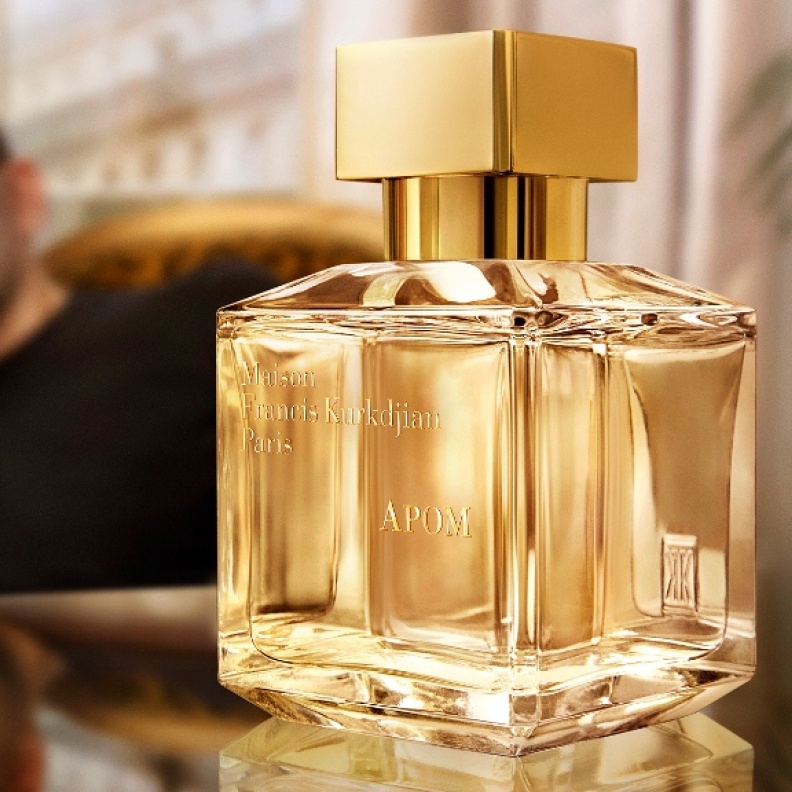  APOM "جزء منّي".. نفحات حسية آسرة من العطار Francis Kurkdjian