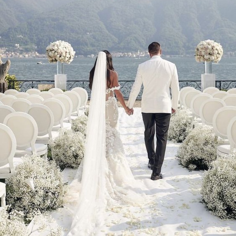  صور مميزة للعروسين في حفل زفاف بتوقيت مغيب الشمس- الصورة من Pinterest