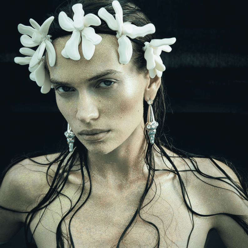 العلامة السعودية APOA تروي لـ"هي" قصة تألقها في مشهد الموضة بعد ترشحها لجائزة FTA  