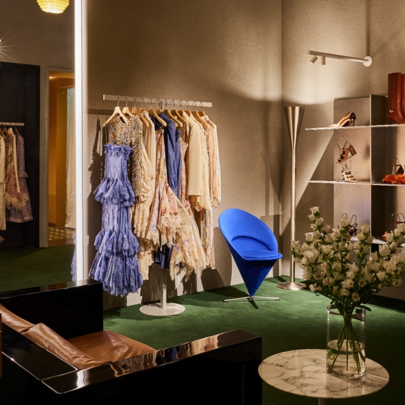 علامة "زيمرمان" تحتفل بافتتاح متجرها في مركز المملكة