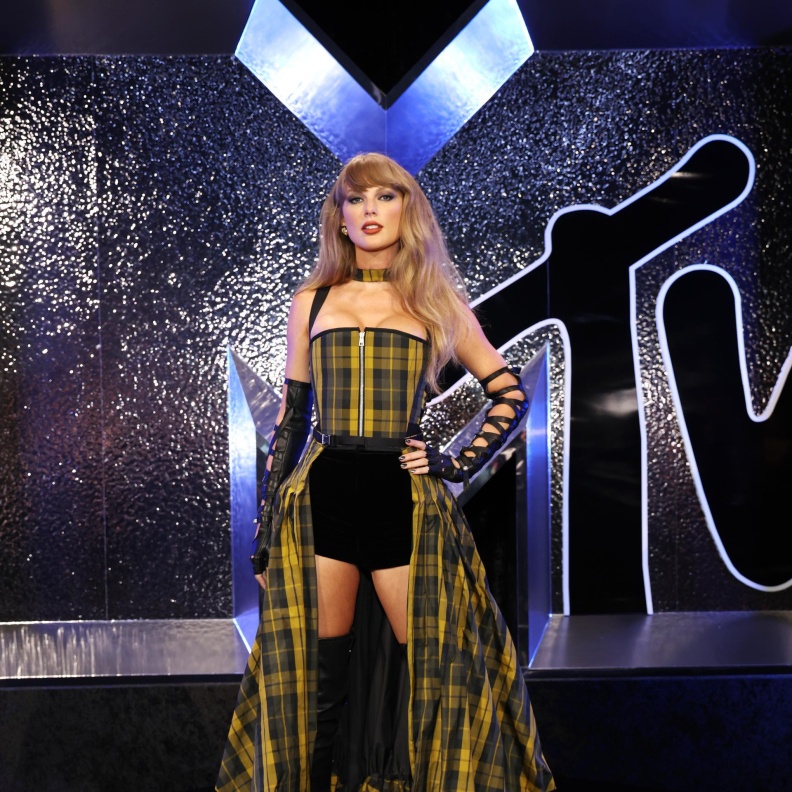 تايلور سويفت 