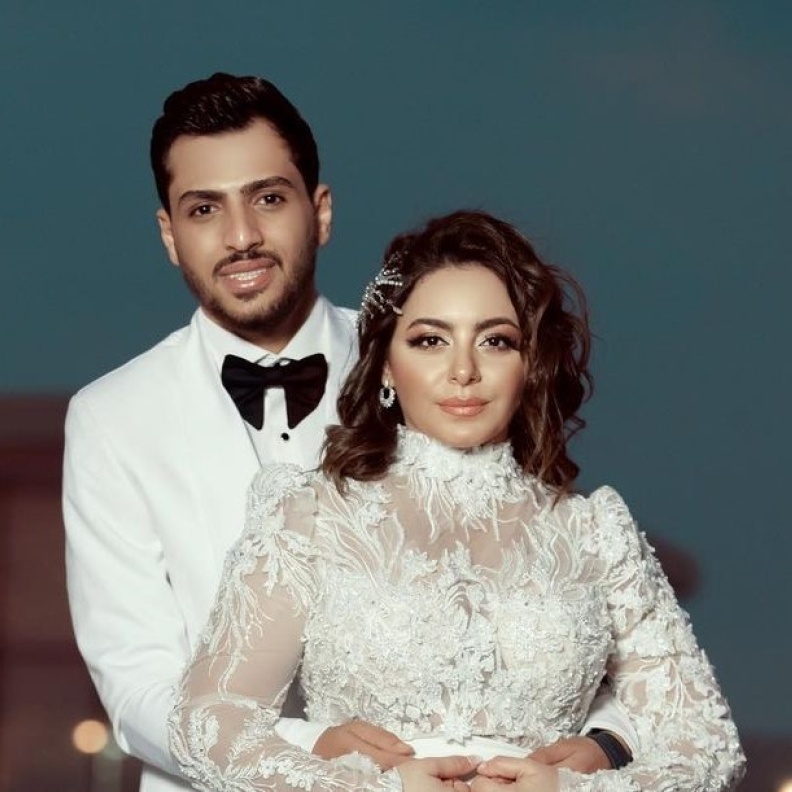 إلهام عبد البديع بتصاميم مجوهرات أنيقة ناعمة