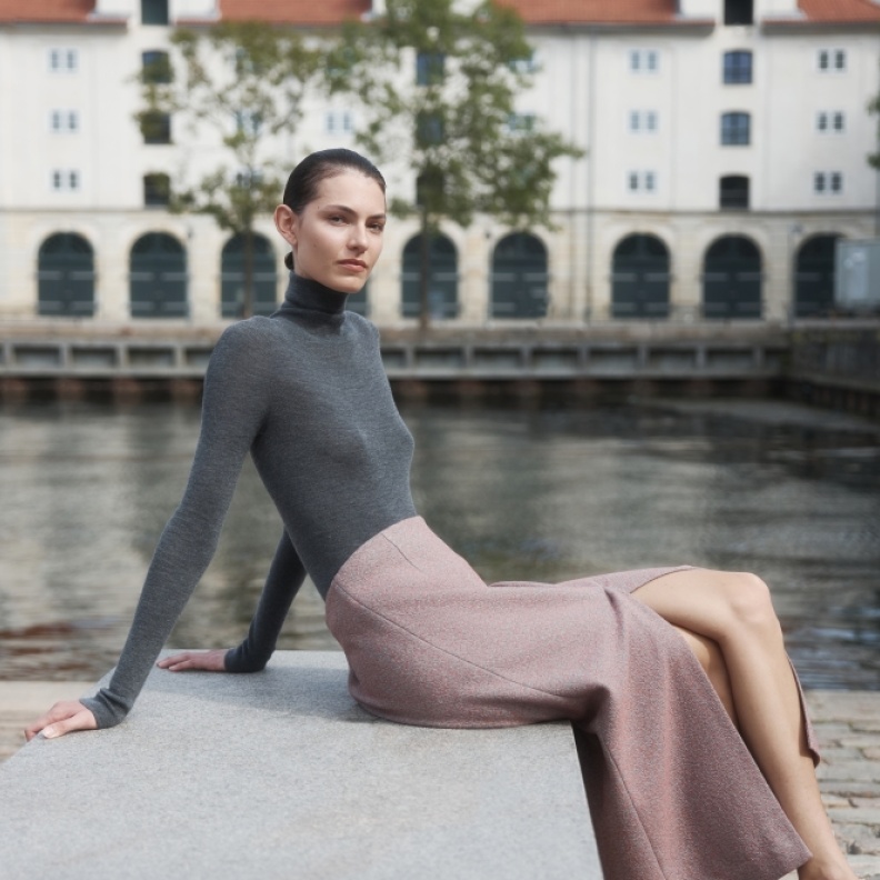 12 STOREEZ تطلق تشكيلة "بزوغ الفجر" من مجموعة خريف/شتاء