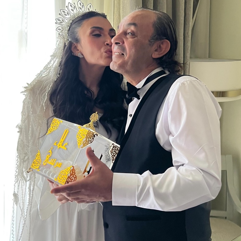 علاء مرسي وابنته