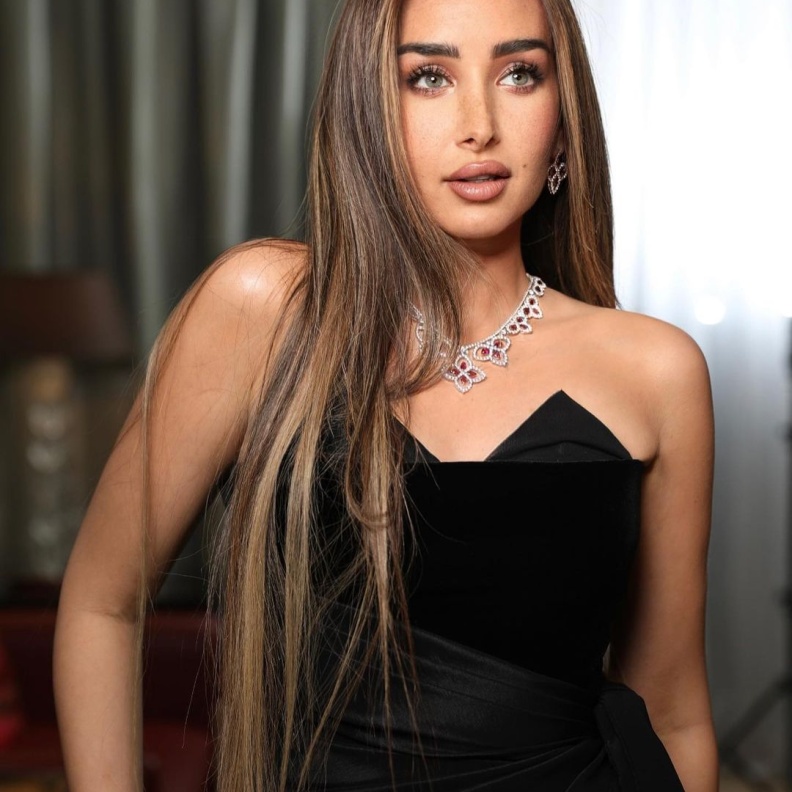 هنا الزاهد- صورة من حسابها على انستغرام