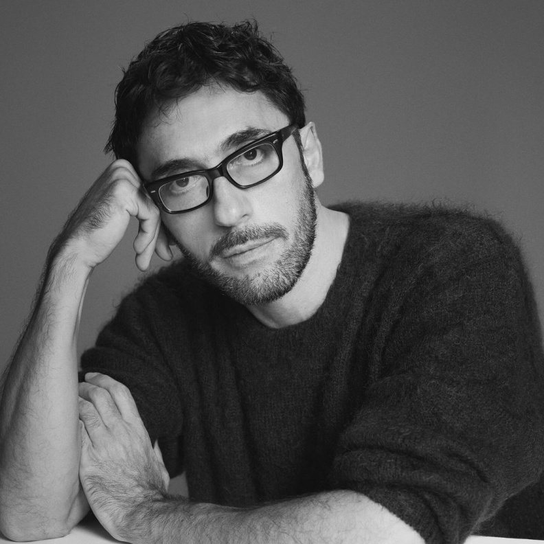 "لورينزو سيرافيني" Lorenzo Serafini 