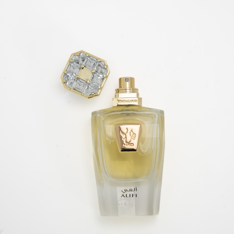 هند العود يكشف الستار عن عطرَي الفخامة الجديدة ألفي ويائي بالتعاون مع الشاعر فيصل العدواني