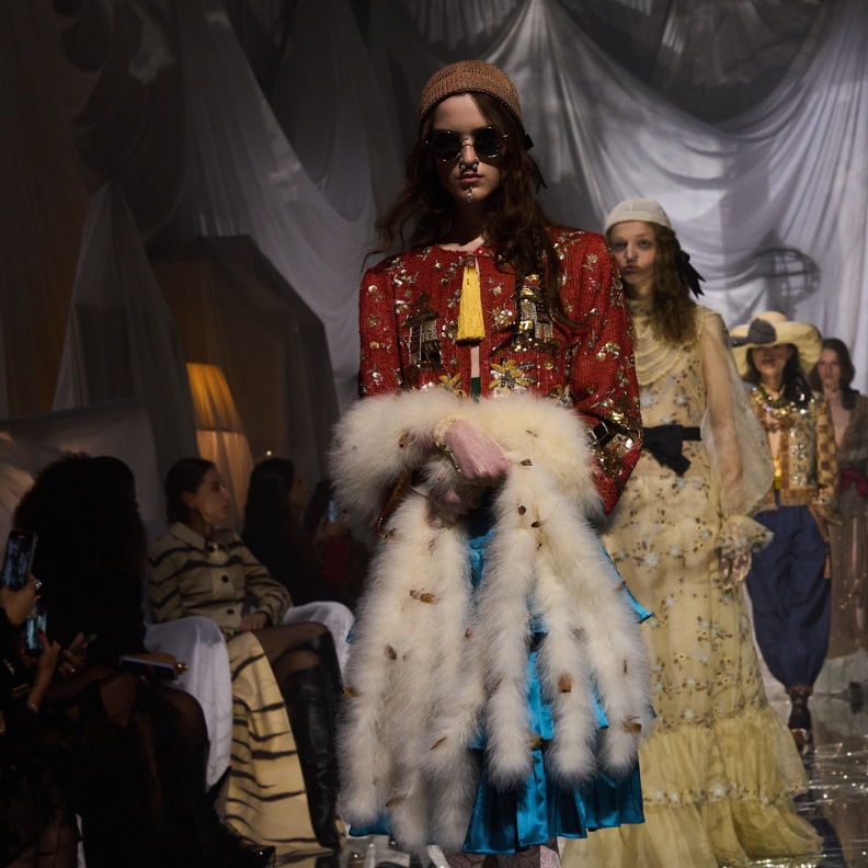 من علامة إلى أخرى... كيف يغيّر المصممون مشهد الموضة العالمية؟