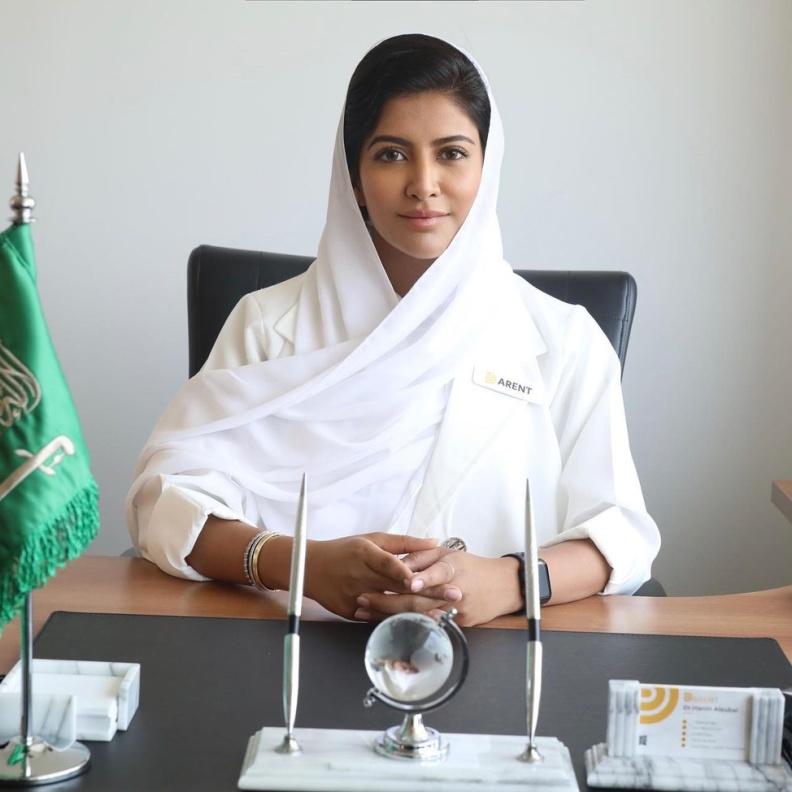 الدكتورة حنين السبيعي