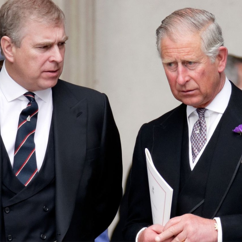 الملك تشارلز يوقف مخصصات شقيقه أندرو