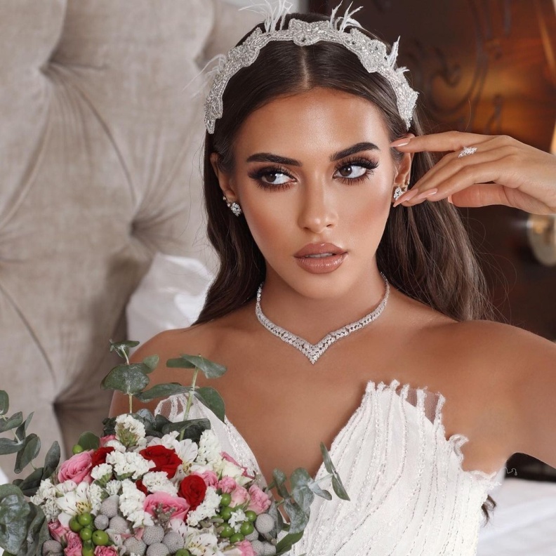 مكياج عروس من أخصائية التجميل ايثار عبدالله