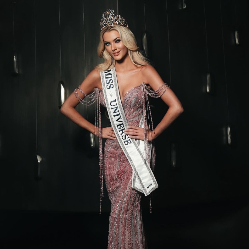 فيكتوريا كير ثيلفيج Victoria Kjaer أول دنماركية تفوز بلقب ملكة جمال الكون 2024