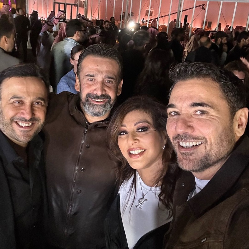 النجوم في ستديوهات الحصن