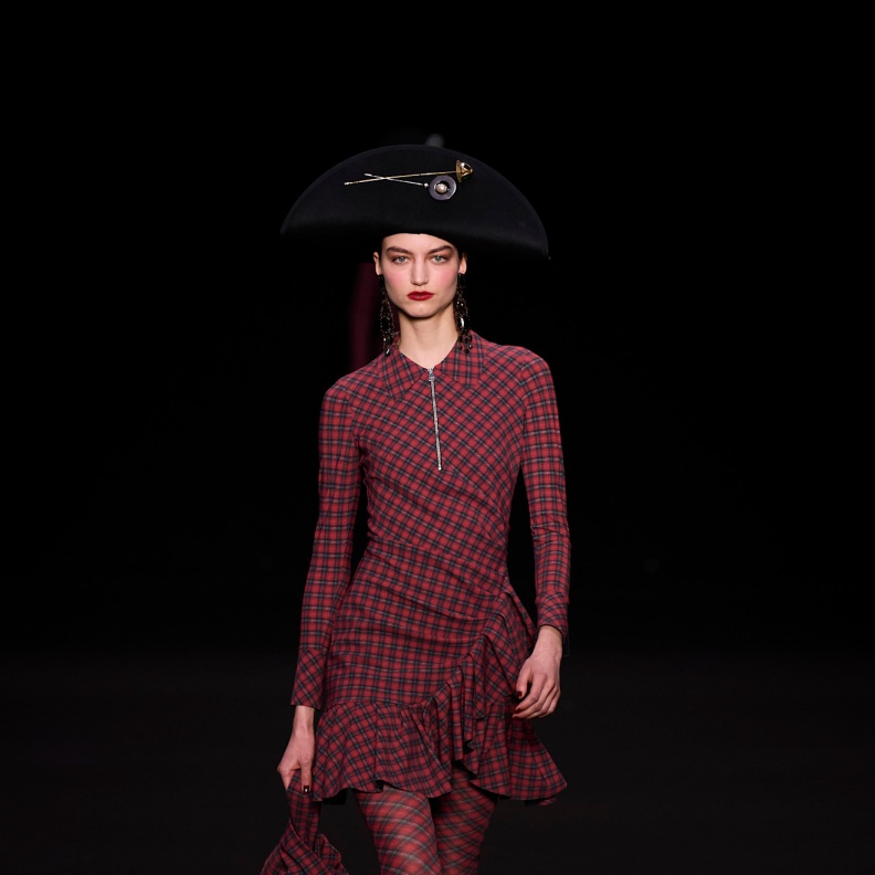 موضة فساتين الكارو صيحة لم يسبق لها مثيل