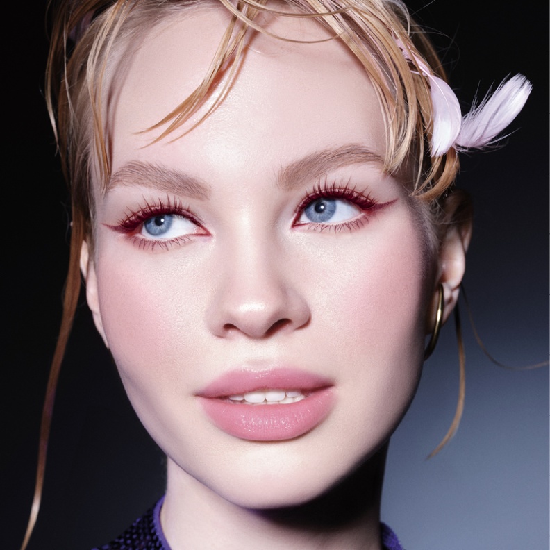 "سارة سيكويرا" Sarah Sequeira