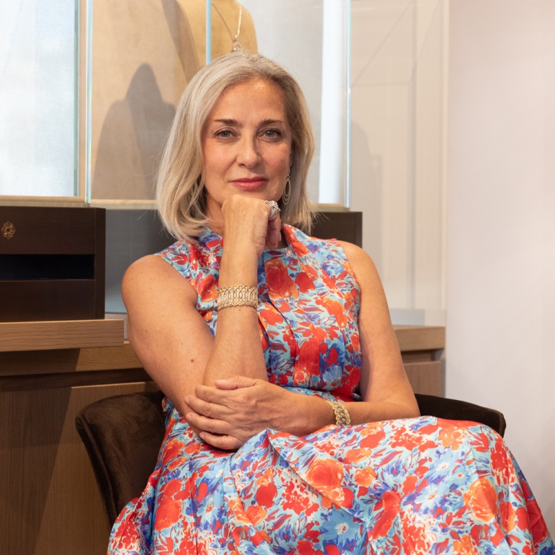 "ماريا كريستينا بوتشيلاتي" المديرة العالمية للتواصل للمجموعة "بوتشيلاتي"