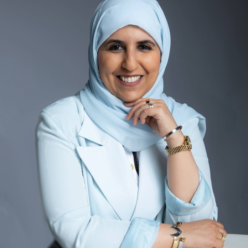القيمة والمؤرخة الفنية إيمان الجبرين