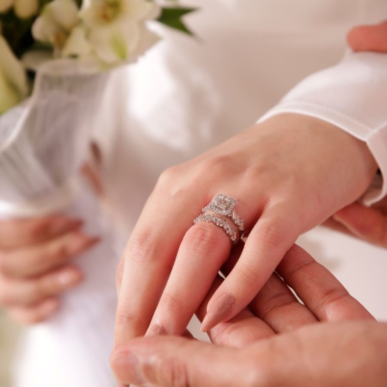 تصوير عروسين من المصورة السعودية ساره المطيري