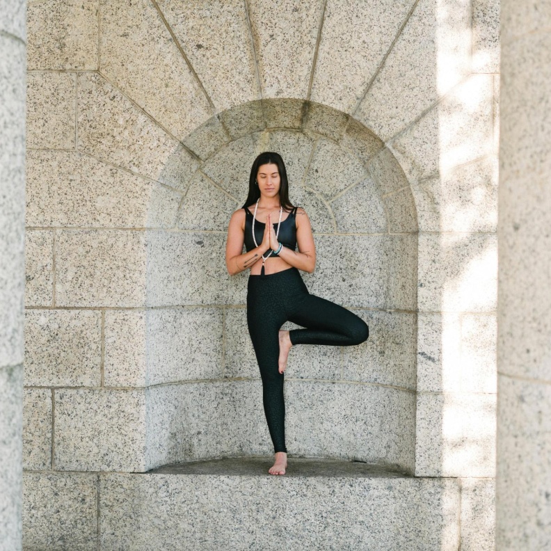 تمارين التوازن وأهميتها مع التقدم بالسن