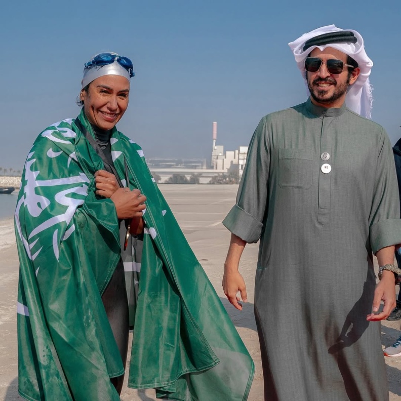 مريم بن لادن تحقق إنجازا جديدا والشيخ خالد بن حمد يستقبلها ويشيد بإنجازها