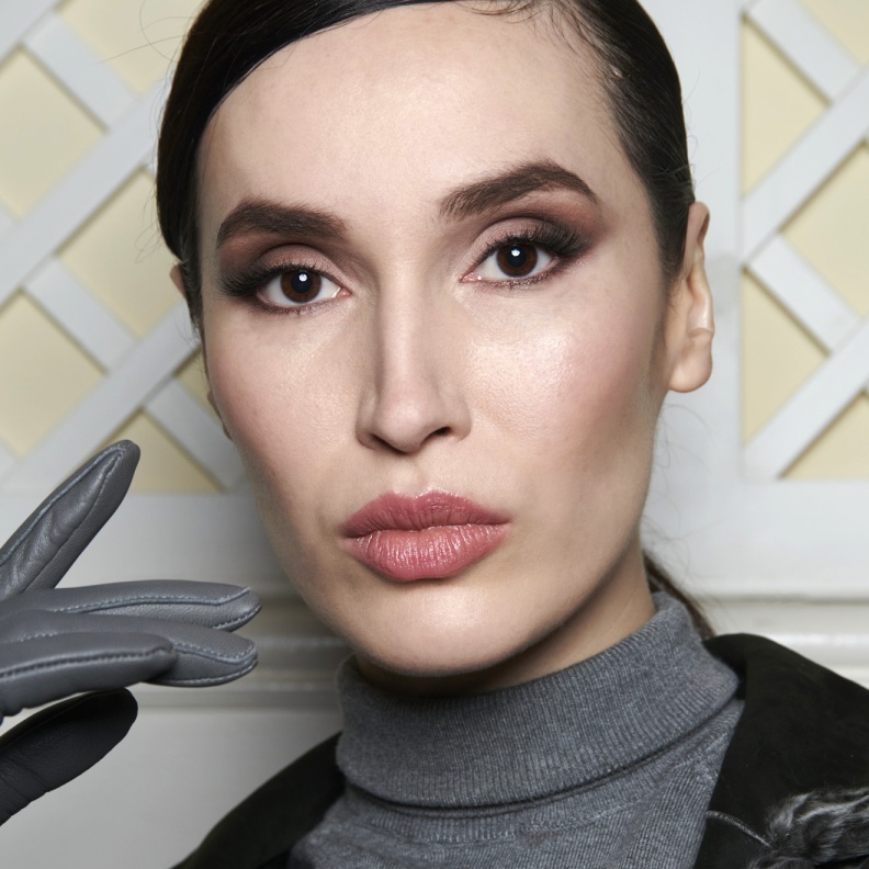 اجمل هدايا موسم الأعياد للمرأة الأم للعناية بجمالها وبشرتها