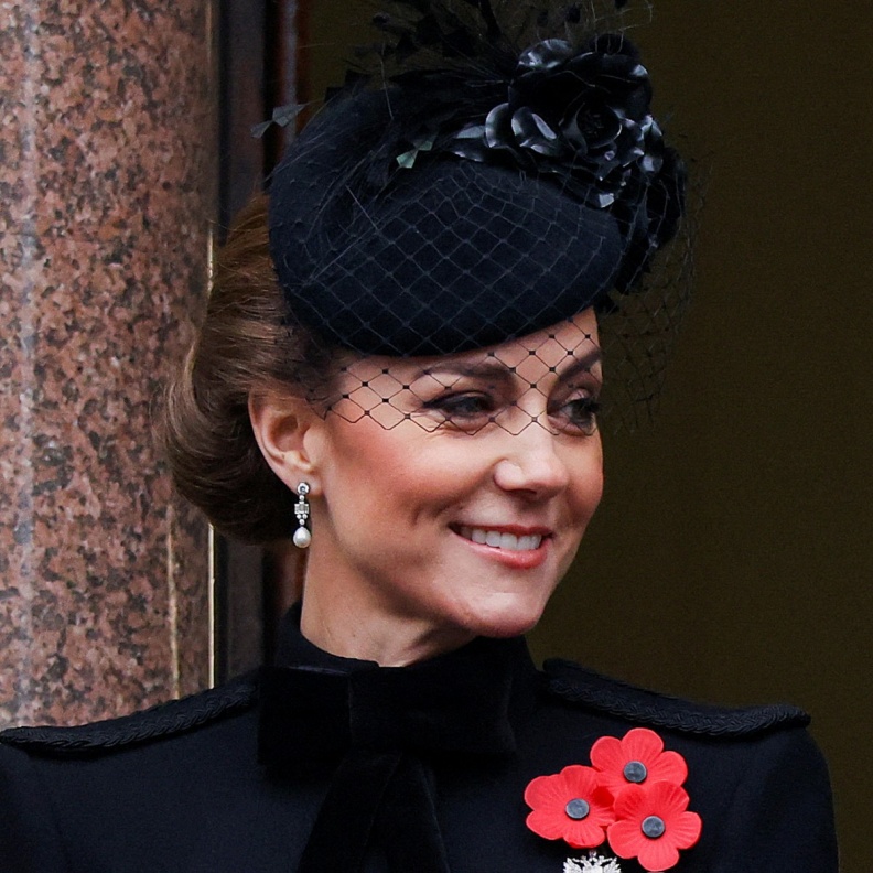 رسمات المكياج الداكن والقوي بأسلوب kate Middleton
