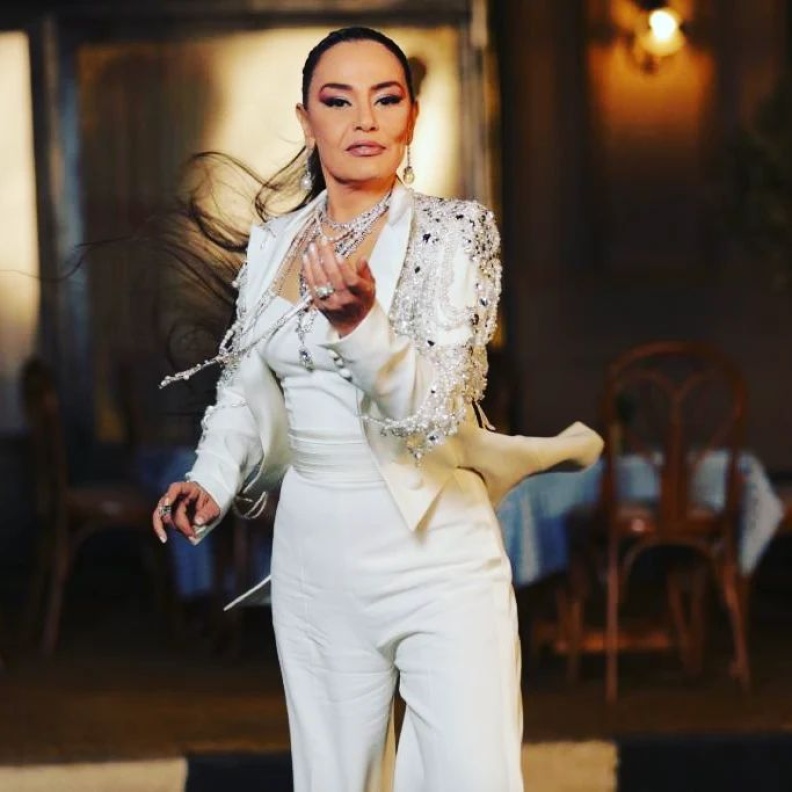 شريهان تحتفل بعيد ميلادها الـ60.. تشع رقي وجاذبية مع كل إطلالة لها