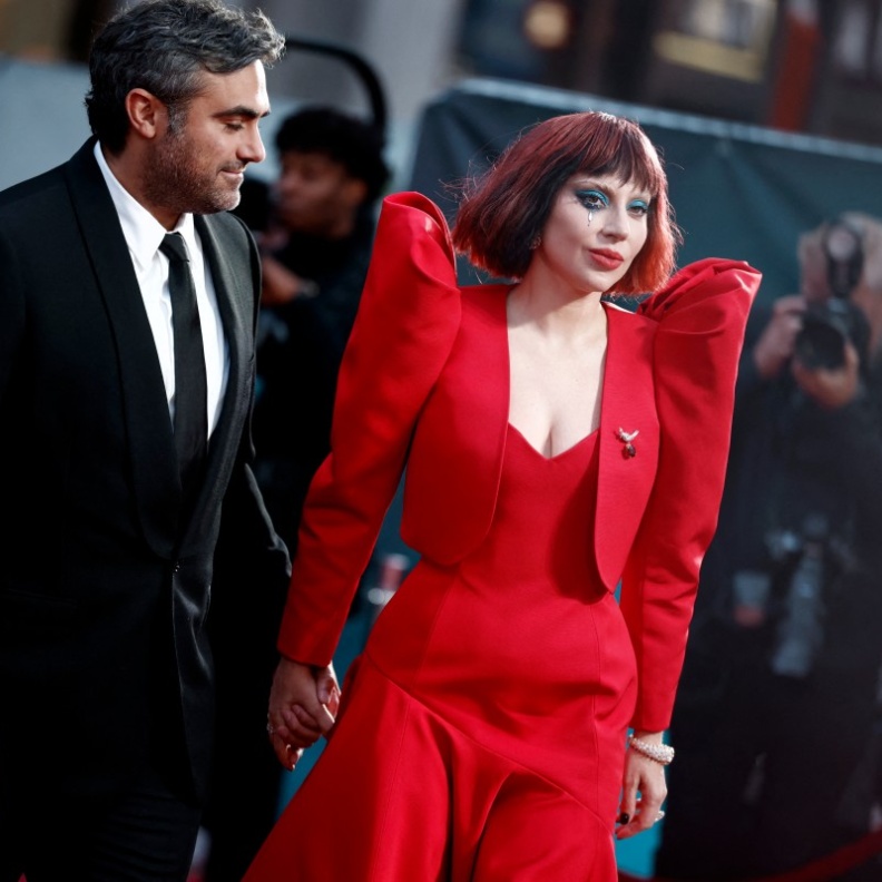 ليديا جاجا وخطيبها