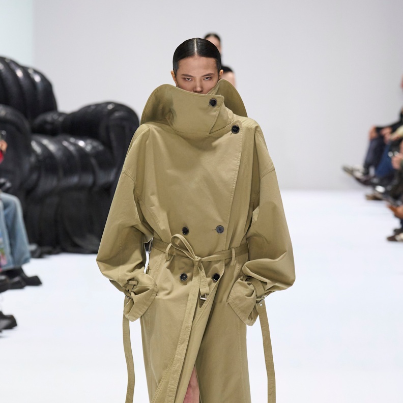  موديلات ترنش من Acne