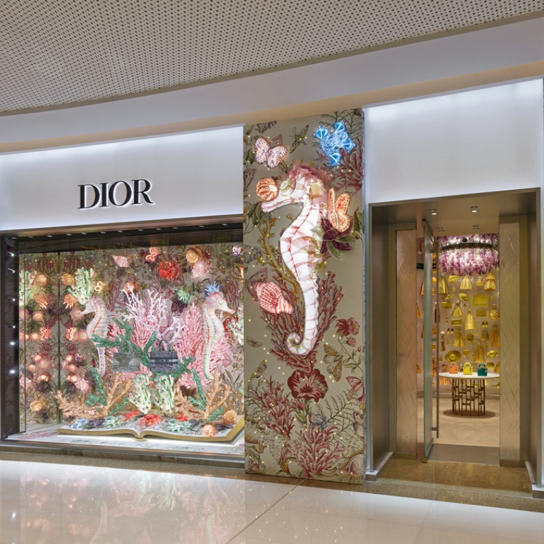 دار Dior الجديد في دبي مول